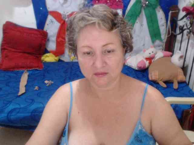 LADYQUEEN520 LADYQUEEN520