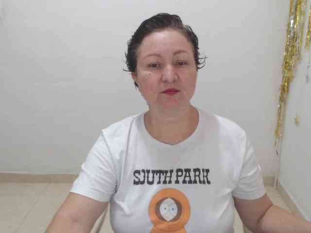 LADYQUEEN520 webcam