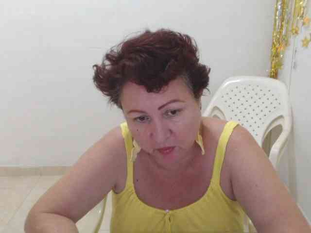 LADYQUEEN520 webcam