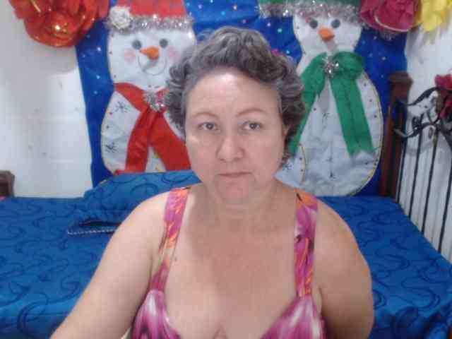 LADYQUEEN520 LADYQUEEN520