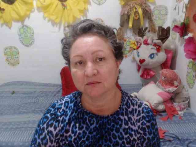 LADYQUEEN520 LADYQUEEN520