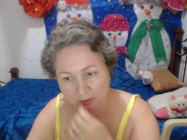 LADYQUEEN520 LADYQUEEN520