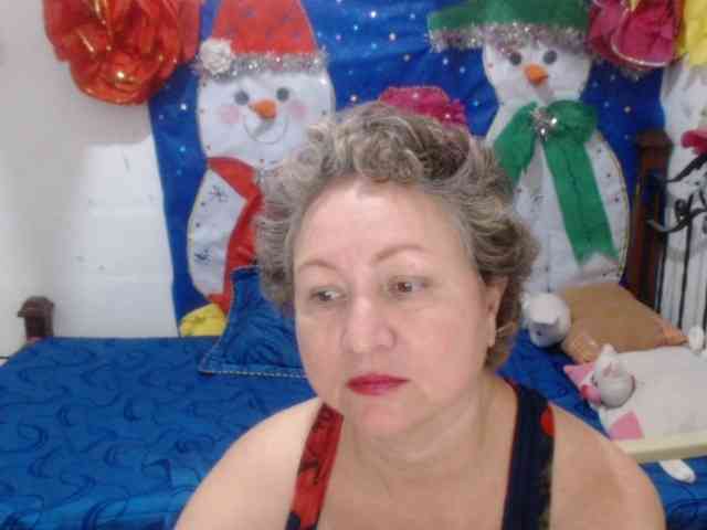 LADYQUEEN520 LADYQUEEN520