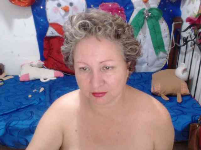 LADYQUEEN520 LADYQUEEN520