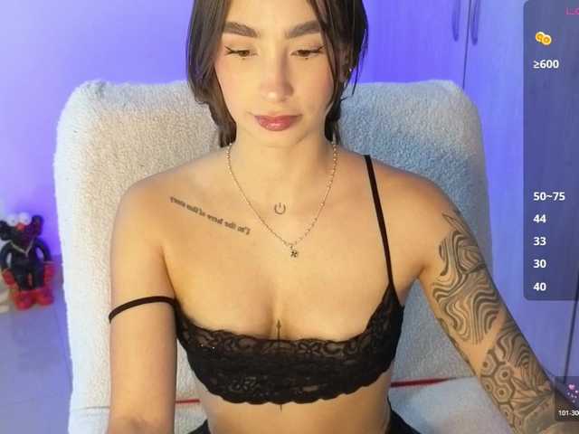 MiilyWatson's BongaCams show and profile