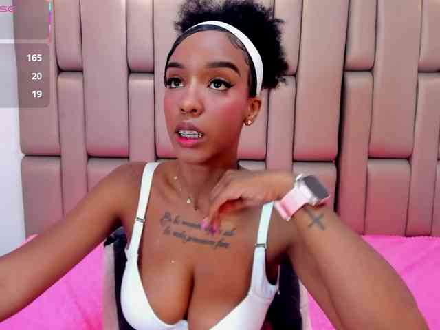 GeorginaStark webcam