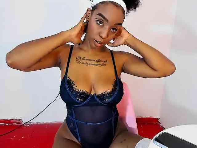 GeorginaStark webcam