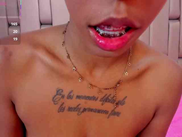 GeorginaStark webcam