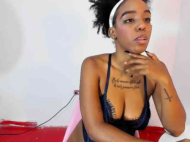 GeorginaStark webcam