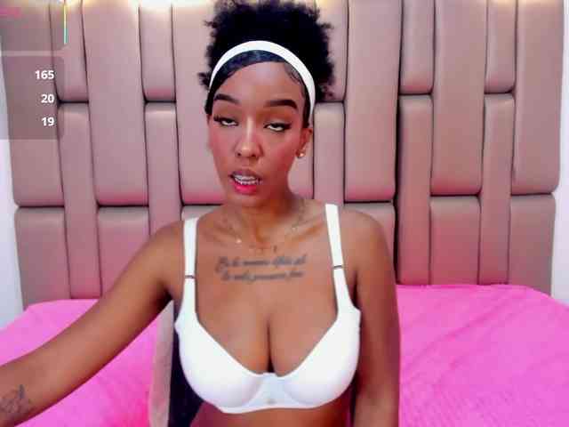 GeorginaStark webcam