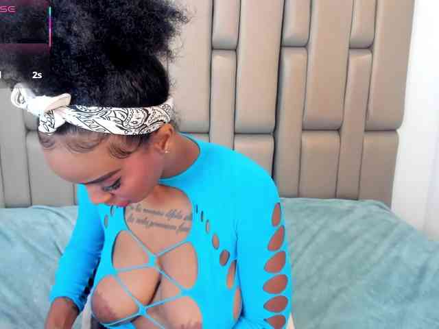 GeorginaStark webcam