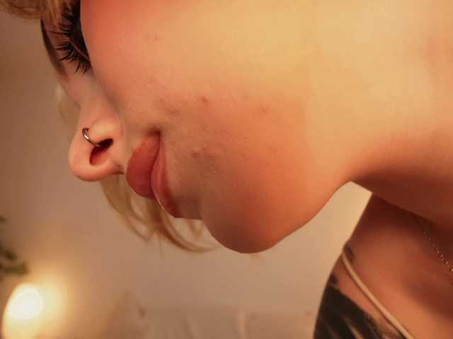 TouchMyAss's BongaCams show and profile