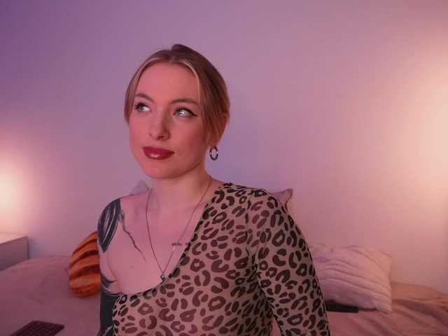 TouchMyAss's BongaCams show and profile