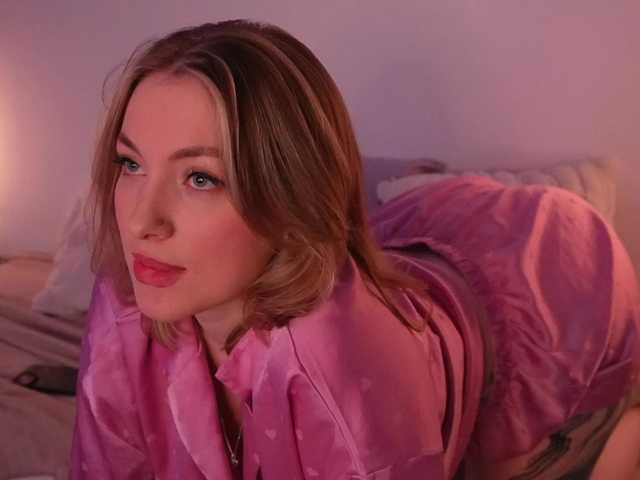 TouchMyAss's BongaCams show and profile