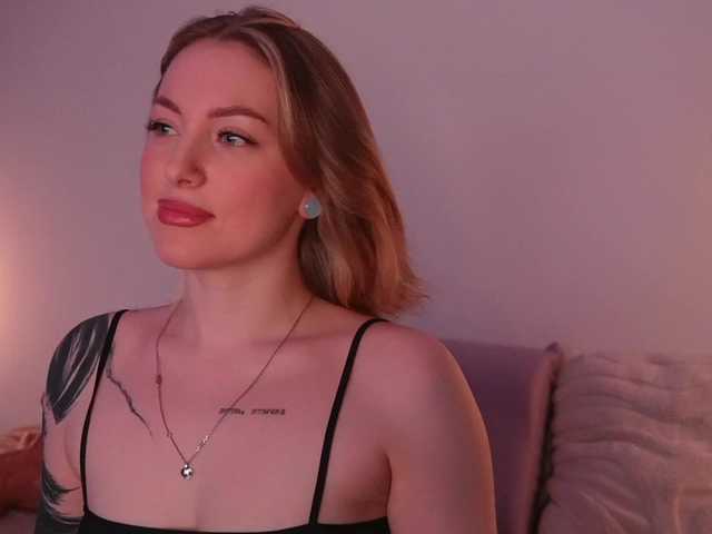 TouchMyAss's BongaCams show and profile