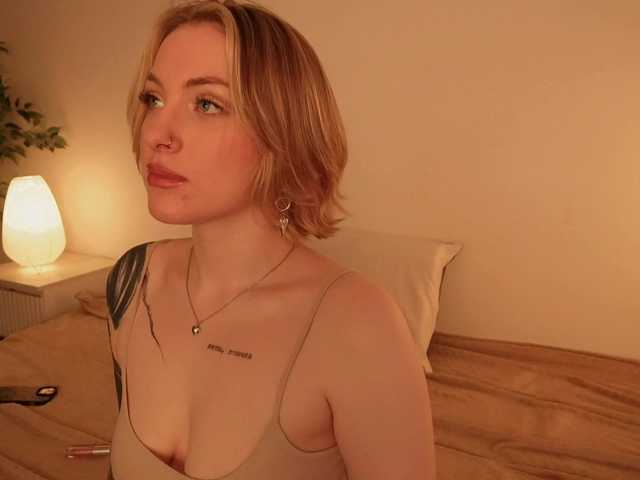 TouchMyAss's BongaCams show and profile