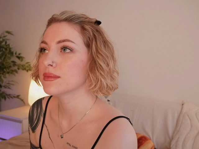 TouchMyAss's BongaCams show and profile