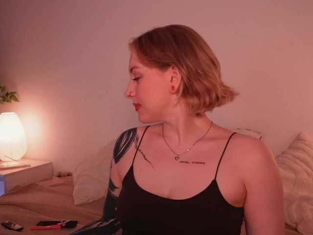 TouchMyAss's BongaCams show and profile