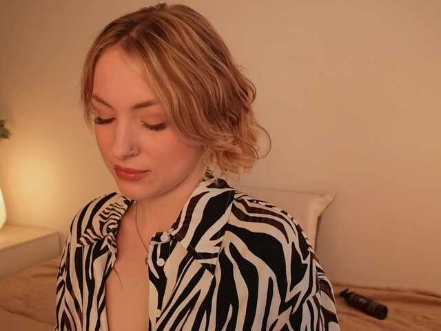 TouchMyAss's BongaCams show and profile