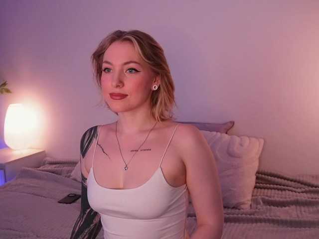 TouchMyAss's BongaCams show and profile