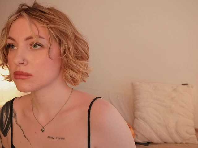 TouchMyAss's BongaCams show and profile