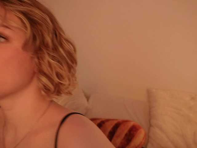 TouchMyAss's BongaCams show and profile