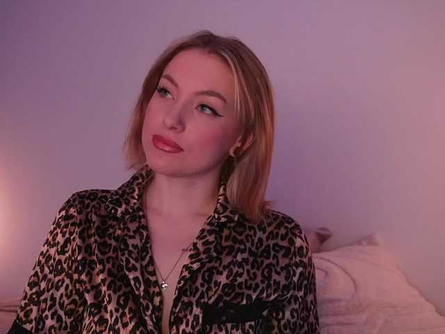 TouchMyAss's BongaCams show and profile