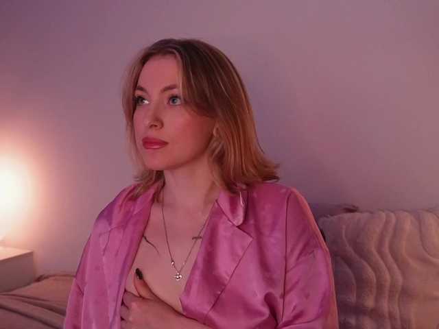 TouchMyAss's BongaCams show and profile