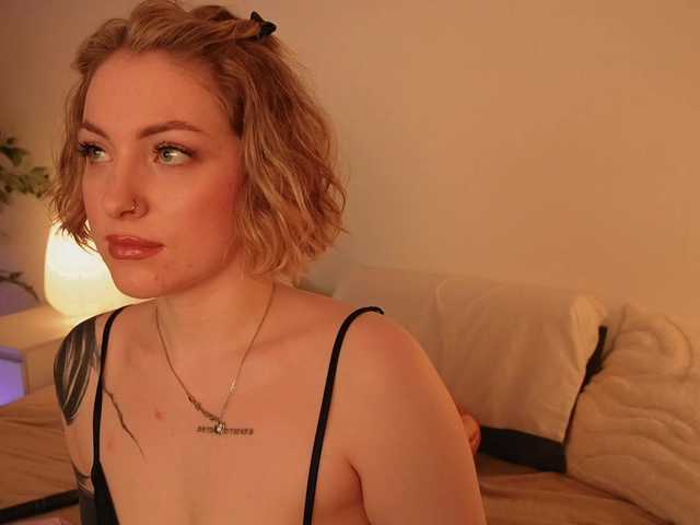 видео TouchMyAss