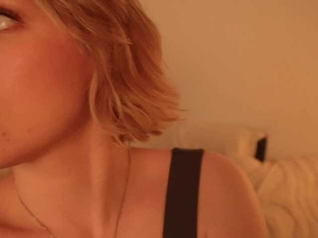 TouchMyAss's BongaCams show and profile