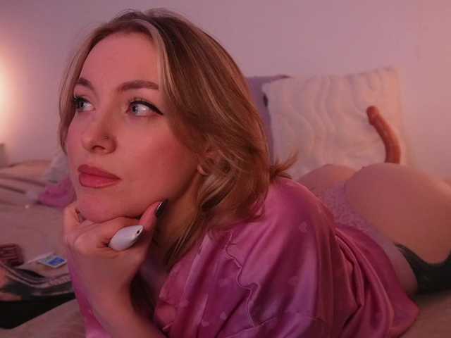 TouchMyAss's BongaCams show and profile