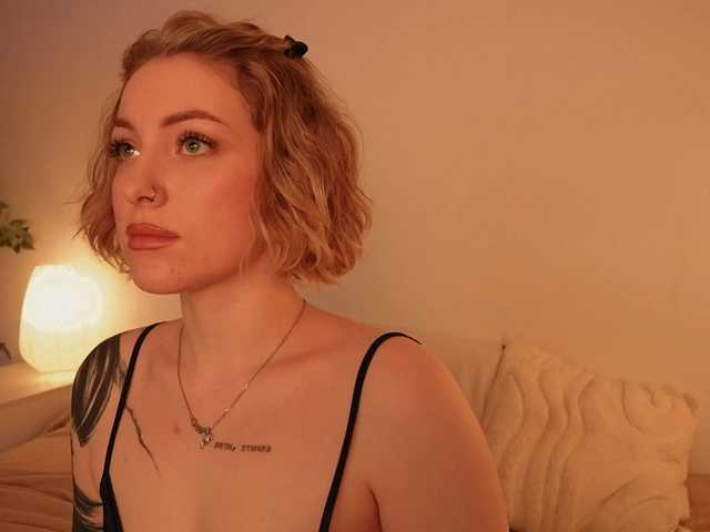 TouchMyAss's BongaCams show and profile