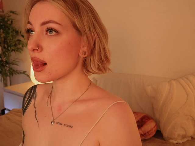 TouchMyAss's BongaCams show and profile