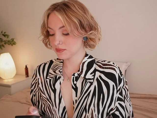 TouchMyAss's BongaCams show and profile