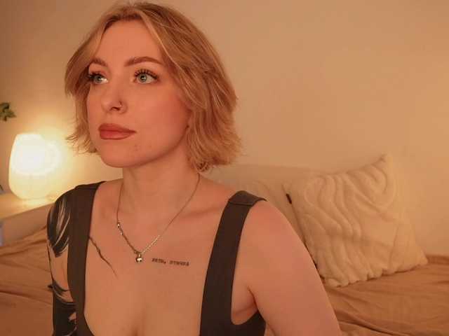 TouchMyAss's BongaCams show and profile