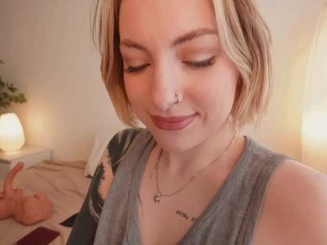 TouchMyAss's BongaCams show and profile