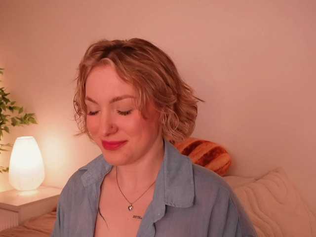 TouchMyAss's BongaCams show and profile