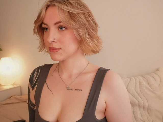 TouchMyAss's BongaCams show and profile