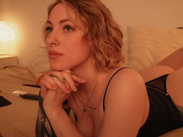 TouchMyAss's BongaCams show and profile