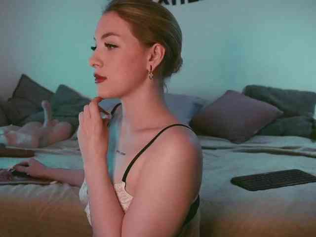 xxx chatroom TouchMyAss