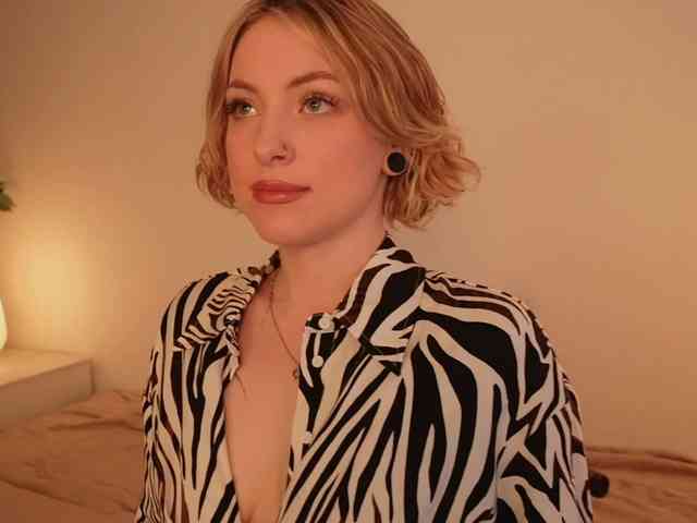 TouchMyAss Live Webcam on BongaCams