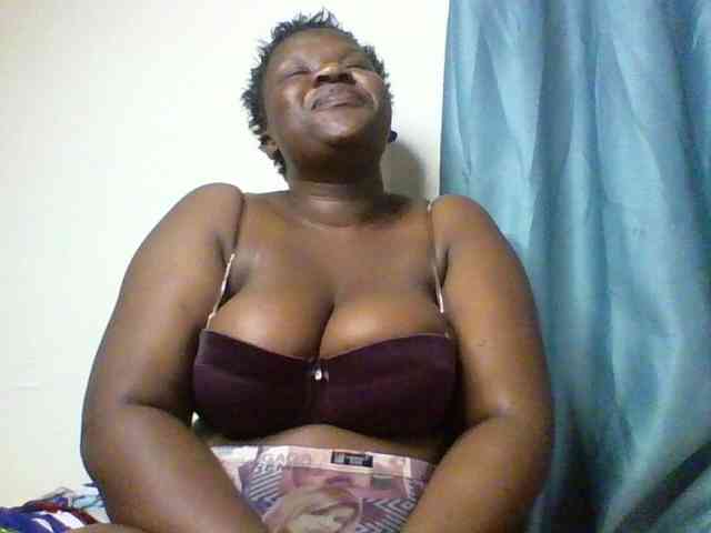 Sexyboobys webcam