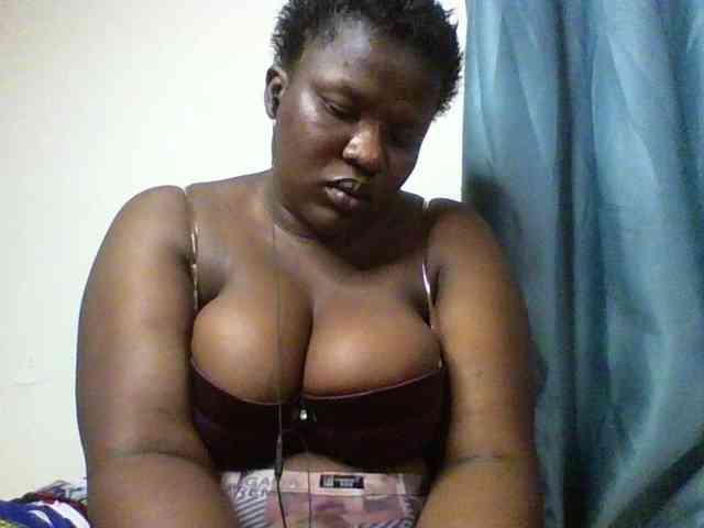 Sexyboobys webcam