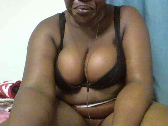 Sexyboobys webcam