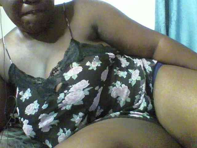 Sexyboobys webcam
