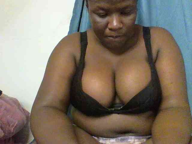 Sexyboobys webcam