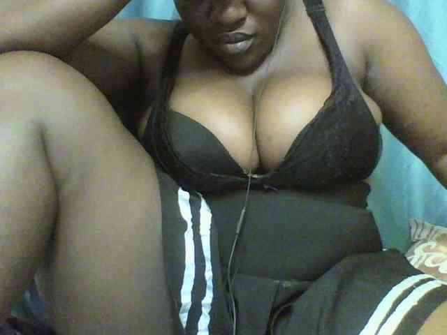 Sexyboobys webcam