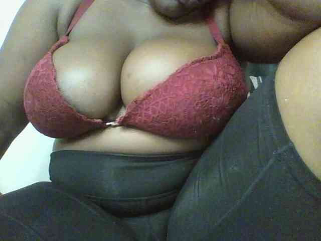 Sexyboobys webcam