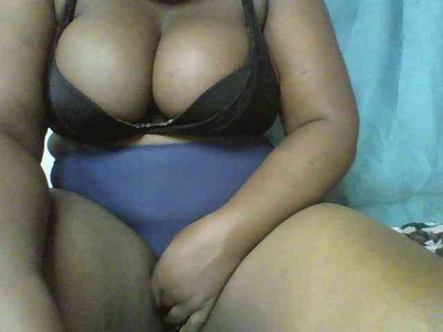 Sexyboobys webcam