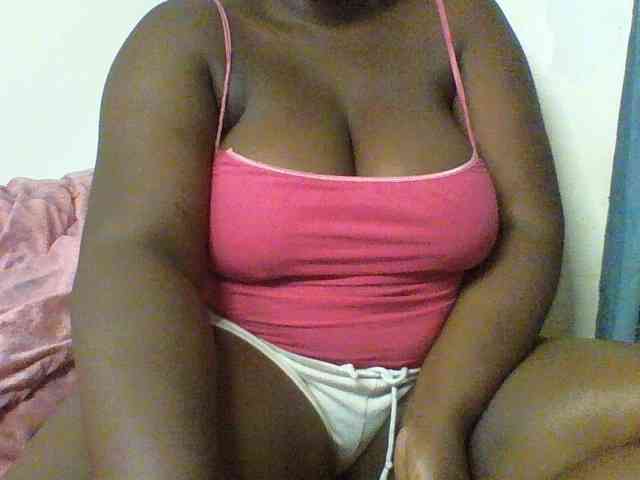 Sexyboobys webcam